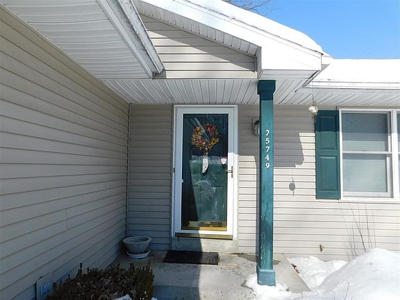 4th image of 25749 Meadow Oak Ln