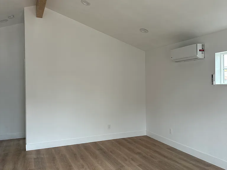 554 Tulane St #A — Photo 3