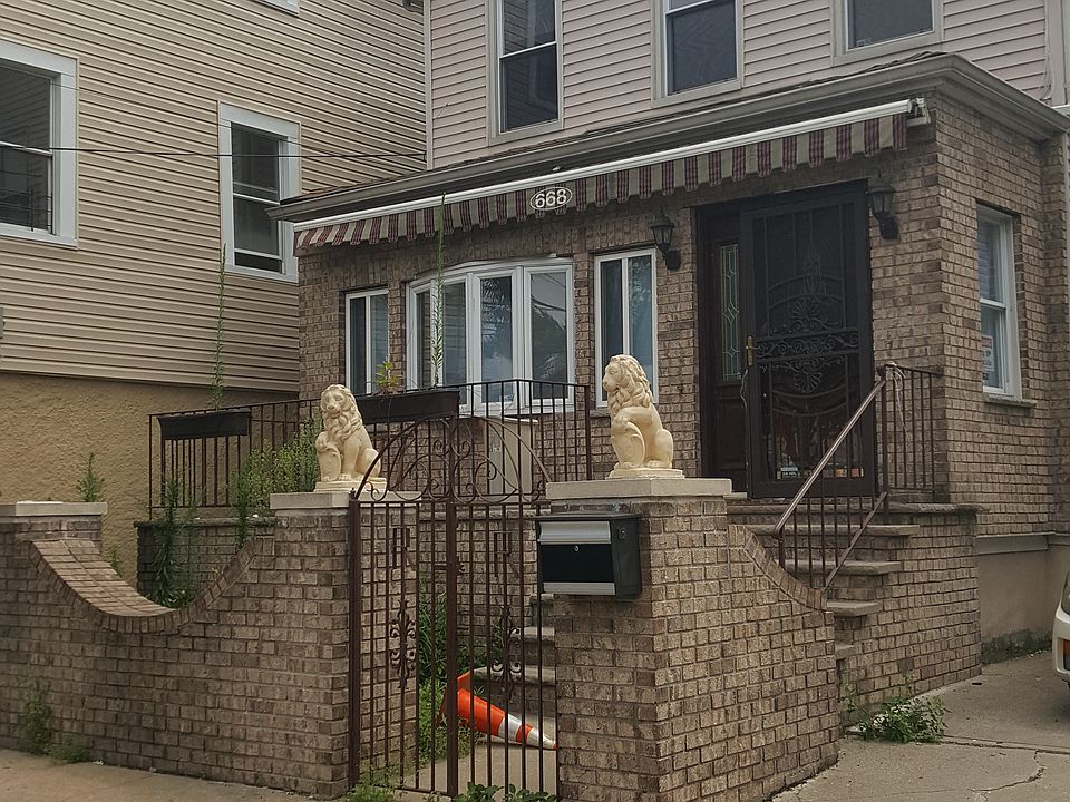 1st image of 668 Cary Ave #1