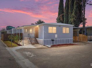 113 Cedarwood Ln, Bakersfield, CA