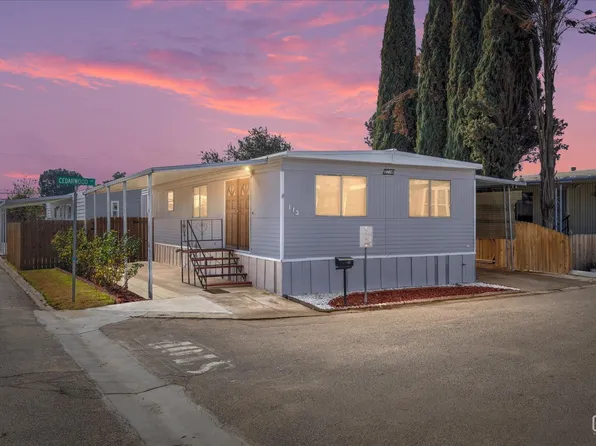 113 Cedarwood Ln, Bakersfield, CA 93308