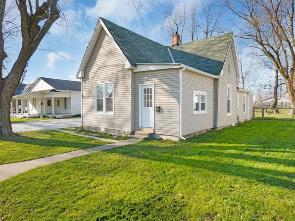 709 W Centennial Ave, Bowling Green, MO 63334