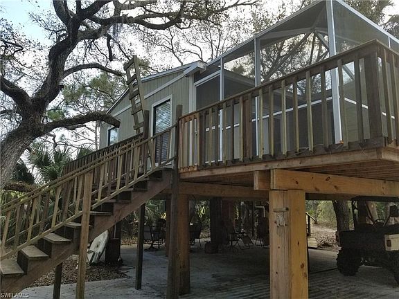 4th image of 3050 Hendry Isles Blvd