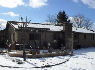 1 Doriean Ct, Essexville, MI