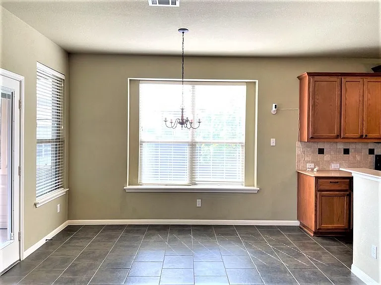 2409 Dovetail St — Photo 55