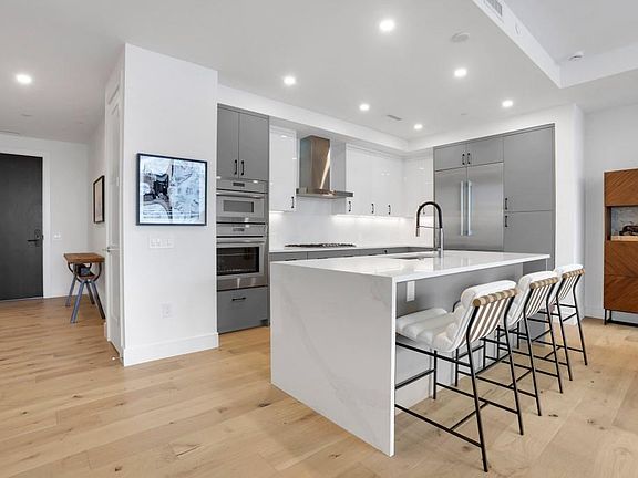 4th image of 2425 Peachtree Rd NE #803