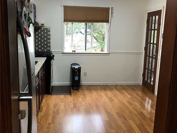 2nd image of 90 N Evergreen Dr