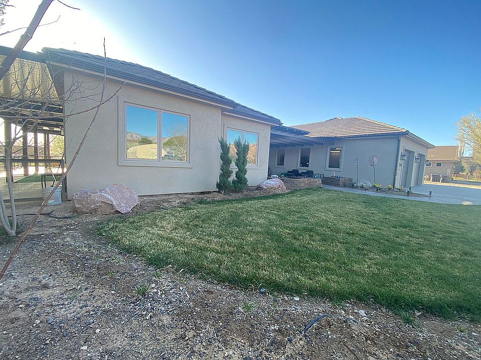 2nd image of 1203 Homestead Dr E