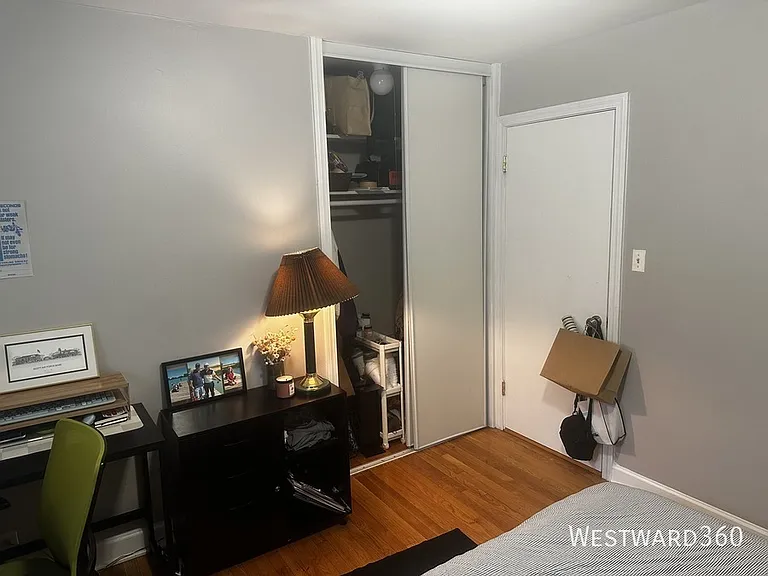 2821 W Summerdale Ave #2E — Photo 20