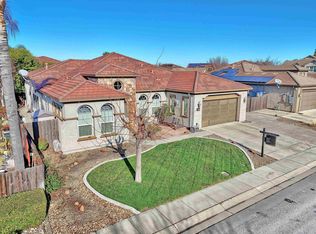 1079 Glen Abbey Dr, Manteca, CA 95336