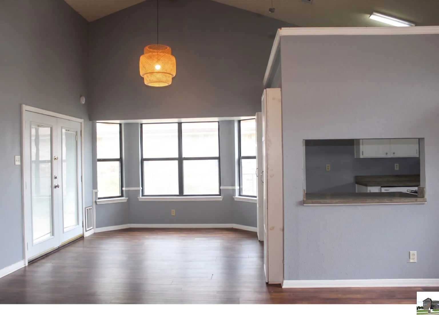 3 bed, 2.0 bath, 1397 sqft, $1,600 — Photo 3