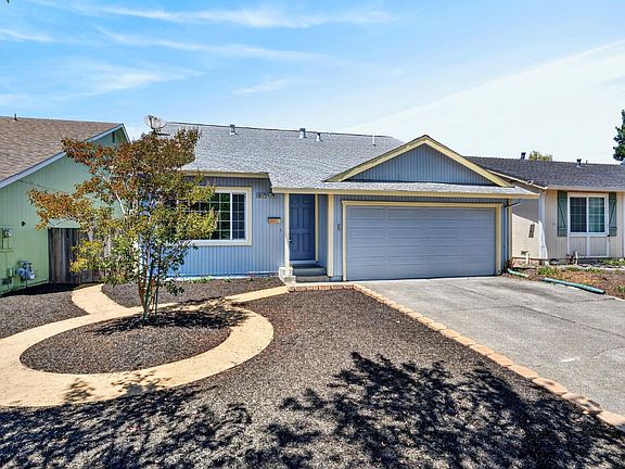 2nd image of 5017 Oak Park Way