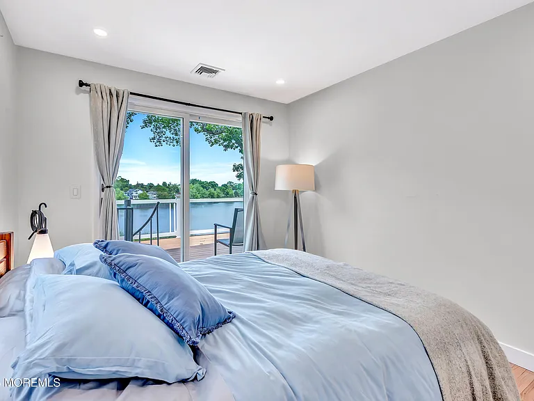 637 Beacon Blvd — Photo 19