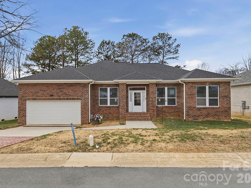 1st image of 145 Ole Eastpointe Dr