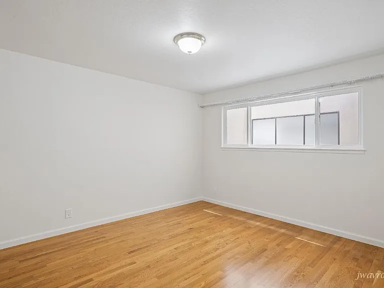 4444 Balboa St #103 — Photo 14