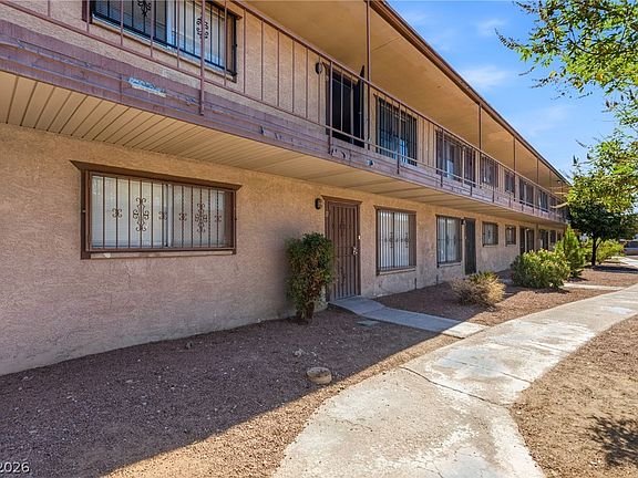 3rd image of 615 S Royal Crest Cir Unit 13