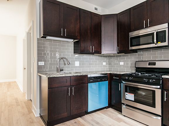 4th image of 2145 N Western Ave #2