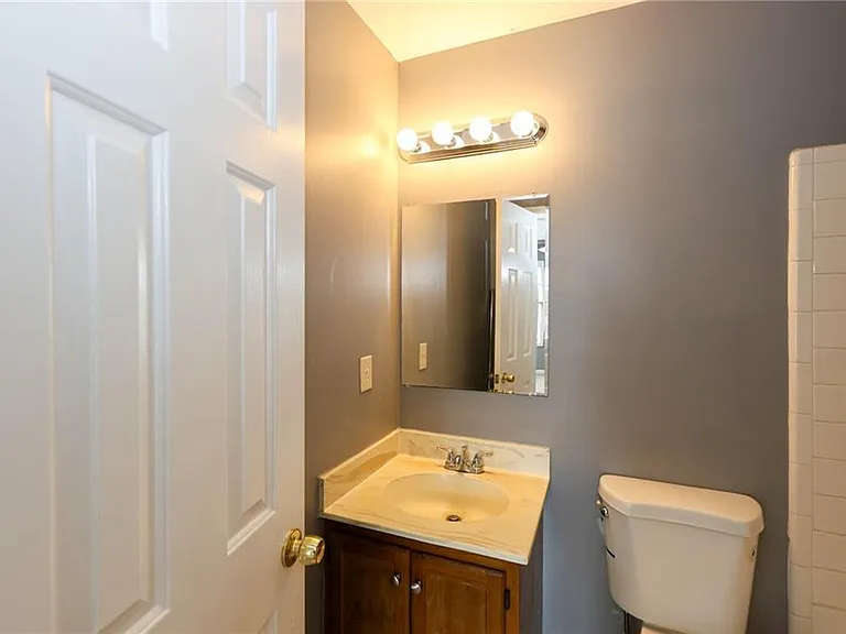 5461 Park Pl S — Photo 39