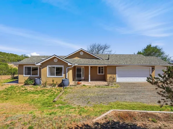 3 Blue Mule Ct, Edgewood, NM 87015