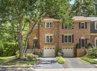 6800 Wild Rose Ct, Springfield, VA 22152