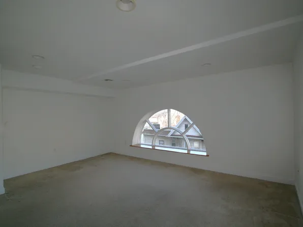 769 Montgomery Street image 18 of 26