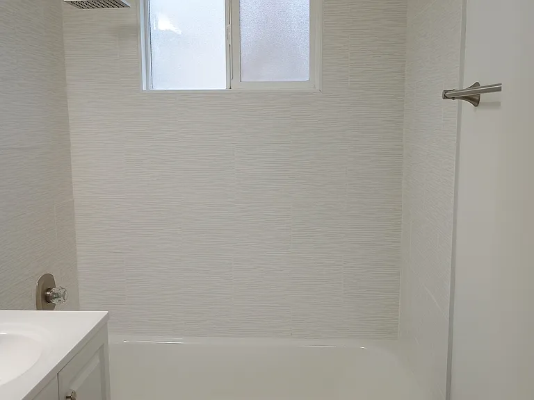 Villa Los Pinos Apartments — Photo 9