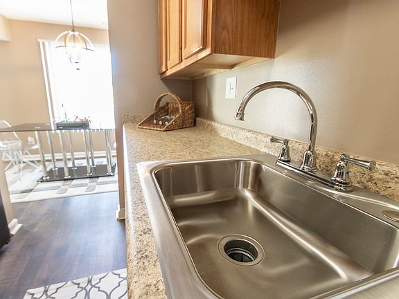5th image of 2551 Spindlehill Dr #2508-2