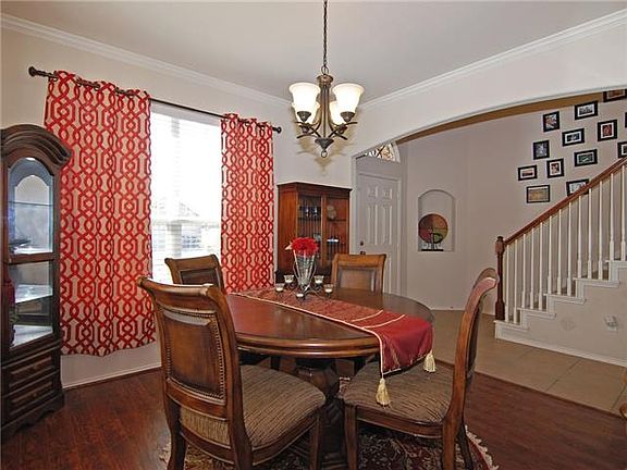 4th image of 1909 Fairway Glen Dr