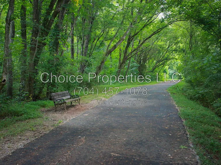 9148 Hillston Ridge Rd — Photo 15