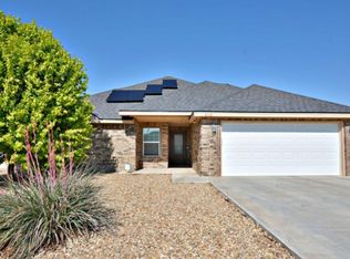 2112 Mockingbird Ln, Portales, NM 88130