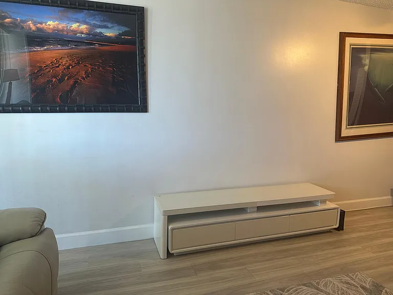 1215 Alexander St #1202 — Photo 6