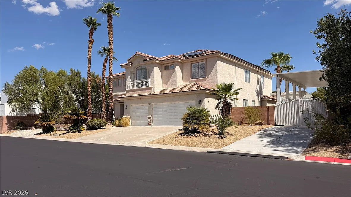 6 bed, 4.5 bath, 4464 sqft, $6,500 — Photo 1