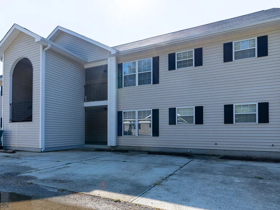 120 Harbison Dr
