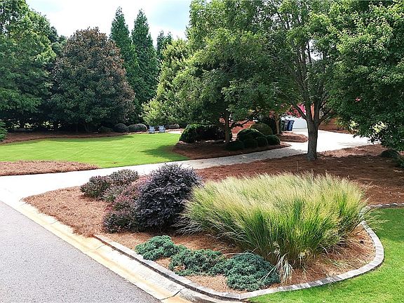 2nd image of 1060 Camden Park Drive