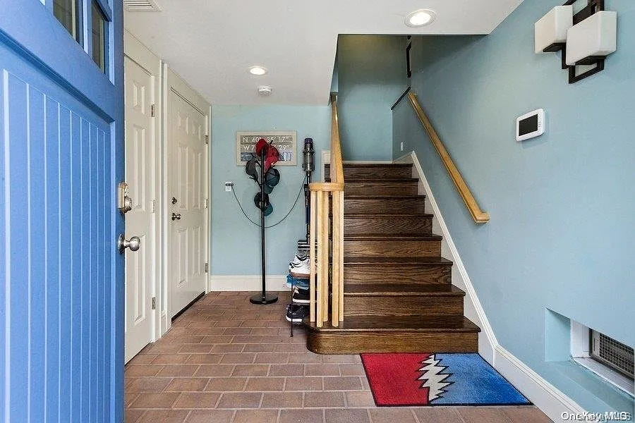 3 bed, 2.5 bath, 1509 sqft, $6,000 — Photo 4