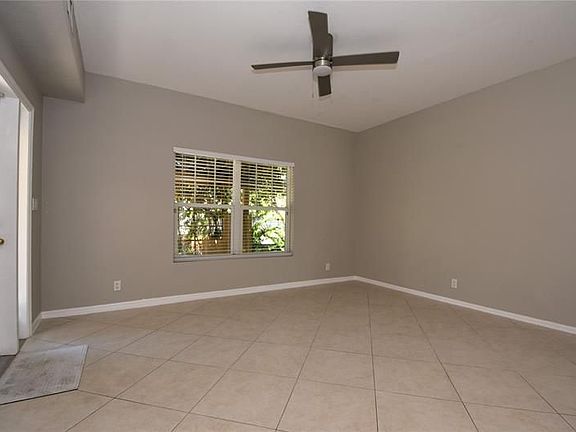 4th image of 630 NW 2nd Ave #630