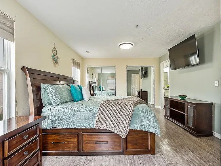1550 Oakfield Dr — Photo 18