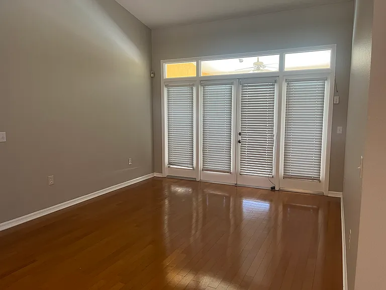 2052 Windwood Ln — Photo 27