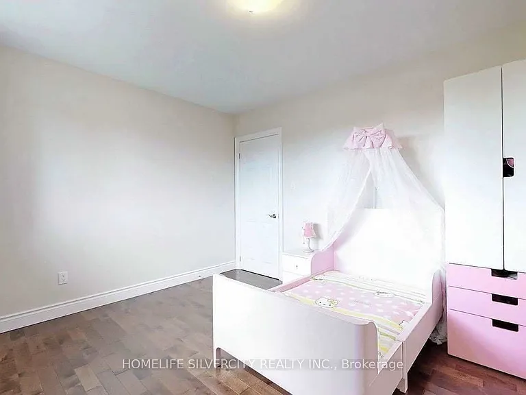 256 Weighton Dr — Photo 15