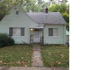 1902 Mackin Rd, Flint, MI 48504