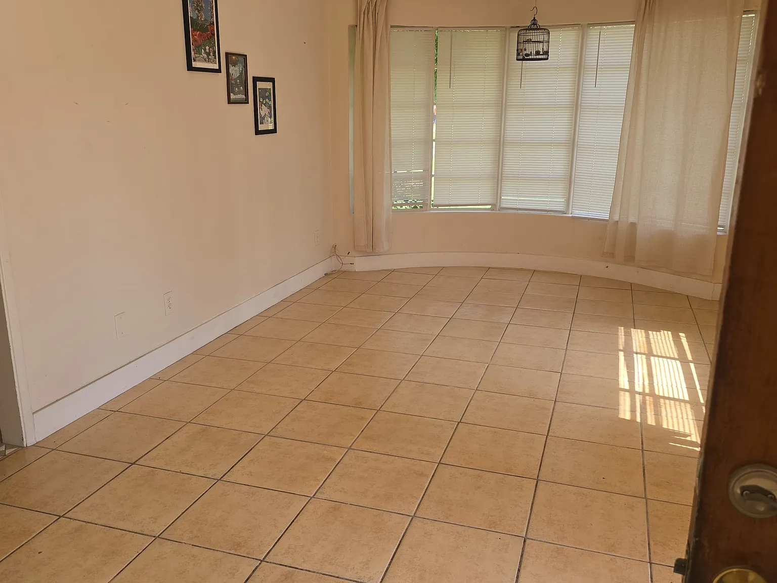 2 bed, 800 sqft, $1,500 — Photo 1