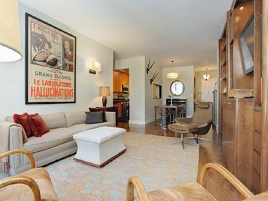 Sold by Sotheby's International Realty | media 14