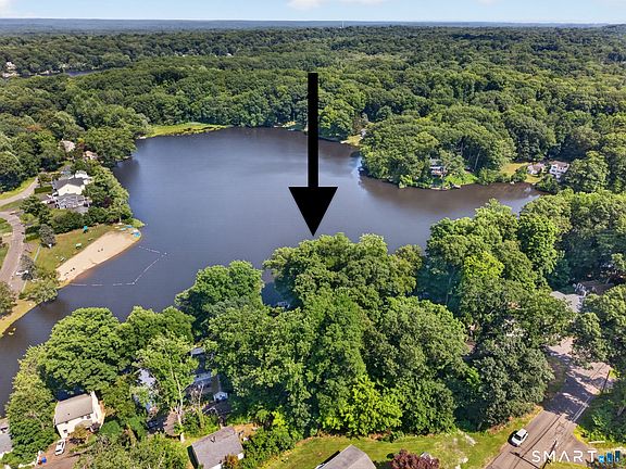 3rd image of 90 Clear Lake Road