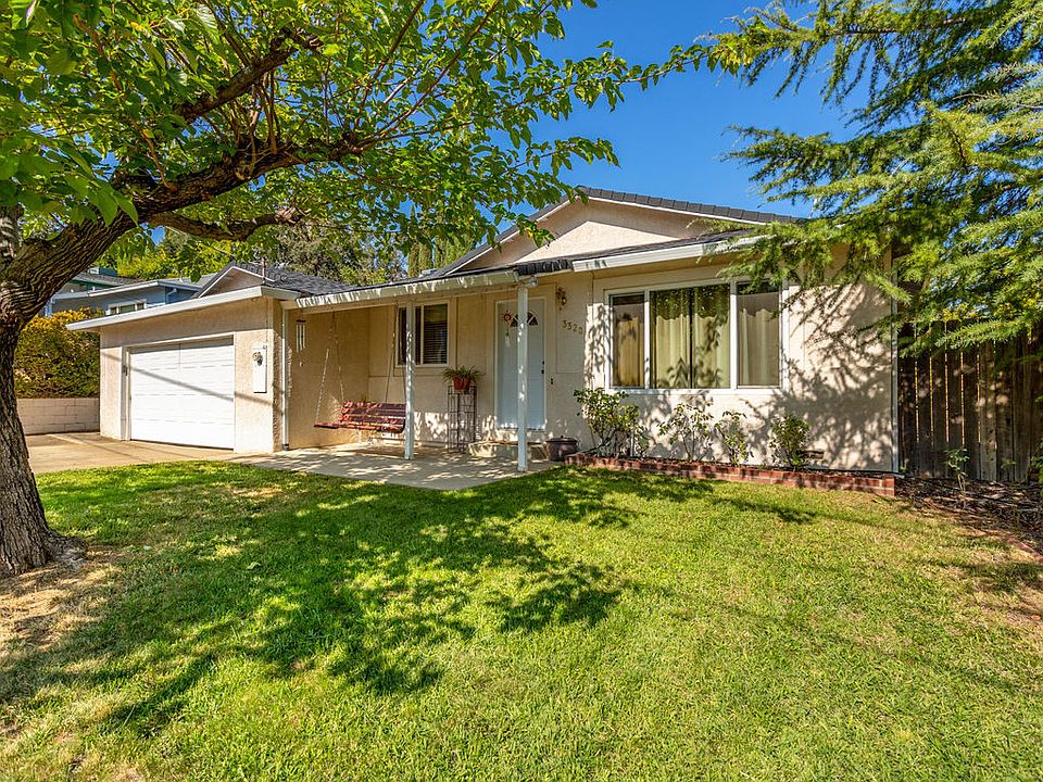 1st image of 3320 Oakwood Pl