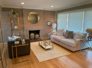 9943 Lakemont Dr, Dallas, TX 75220