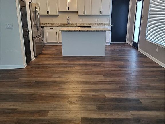 5th image of 9900 Whispering Pine Dr