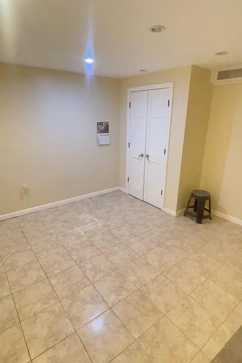 2nd image of 2207 Strang Ave Floor 1