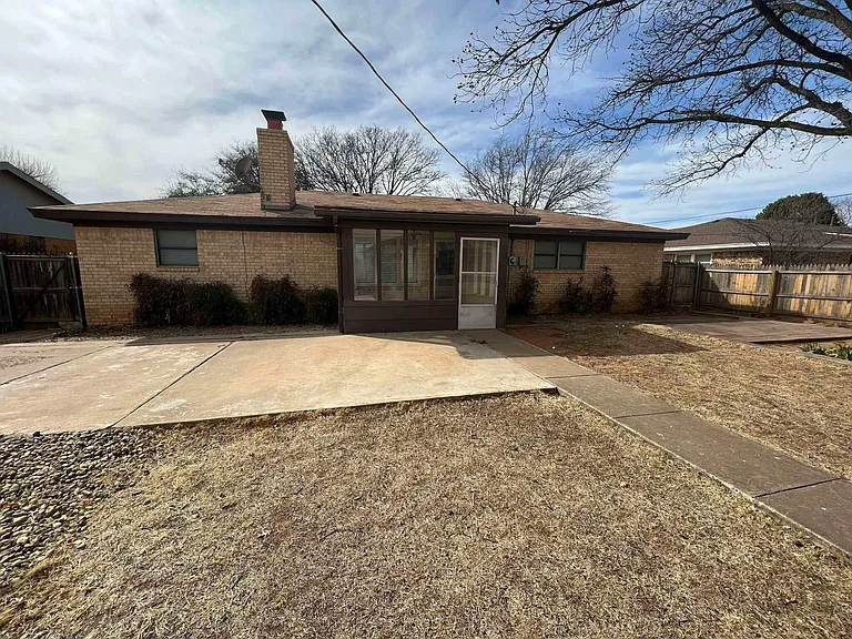 810 Mimosa Ave — Photo 12