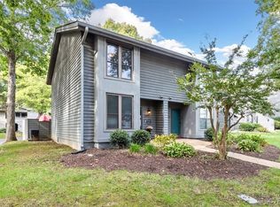 2990 Woodbridge Crossing Dr, Midlothian, VA 23112