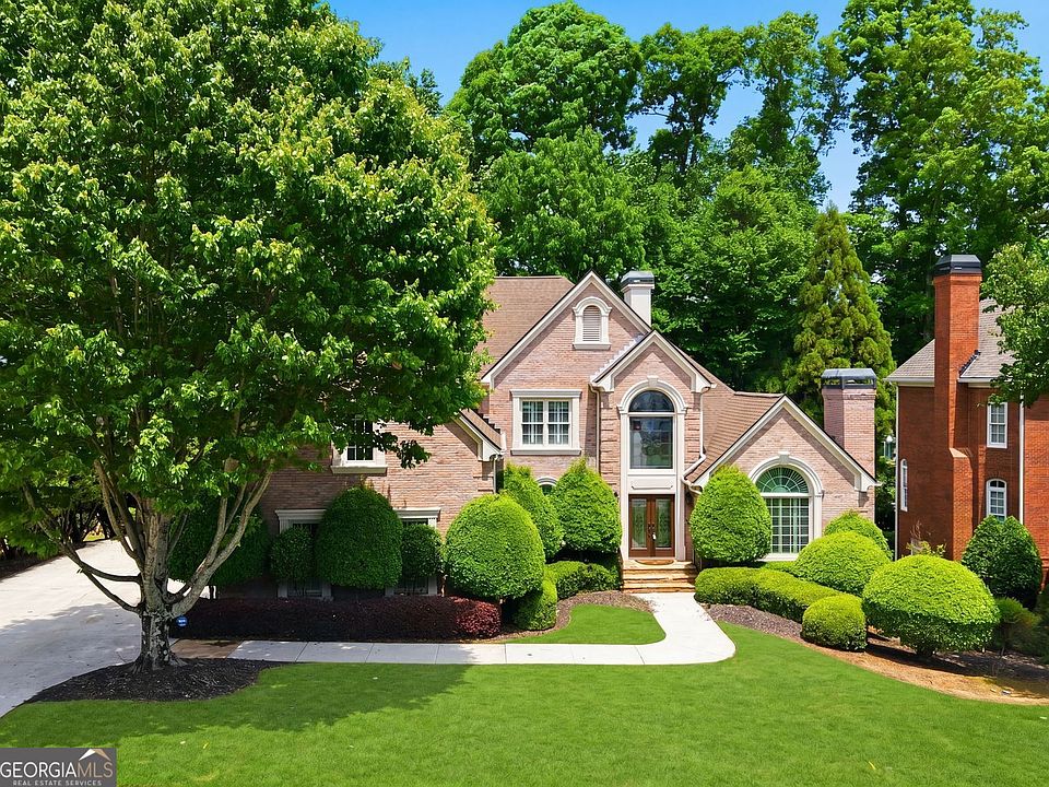 1st image of 221 Southern Hill Dr